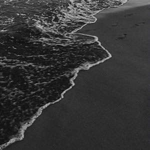 娇妻3p双龙好紧3p
